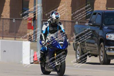 media/Aug-26-2022-Fastrack Riders (Fri) [[055e3b3c9d]]/level 2/Session 1 Start Finish/